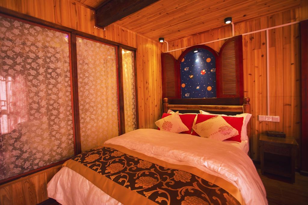 Secret Garden Hotel Lijiang  Bagian luar foto