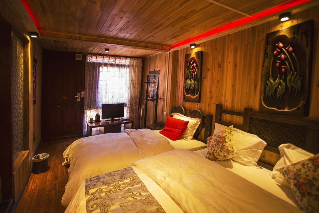 Secret Garden Hotel Lijiang  Bagian luar foto