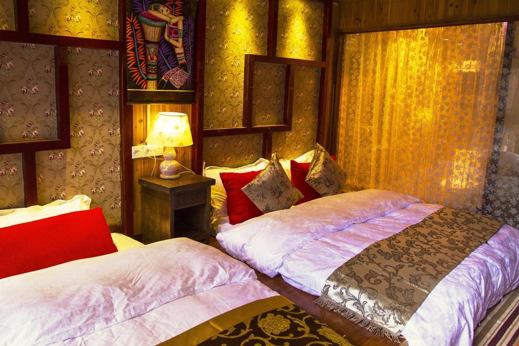 Secret Garden Hotel Lijiang  Bagian luar foto